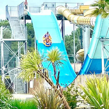 La Canopee Camping *