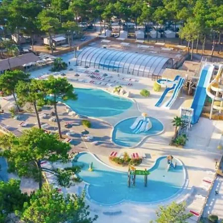 La Canopee Camping *